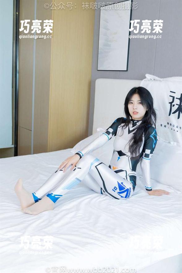 BoBoSocks袜啵啵-甜甜圈 BoBoSocks袜啵啵 - 甜甜圈带来的芭蕾舞服写真合集:优雅到想把她做成我的生日蛋糕!