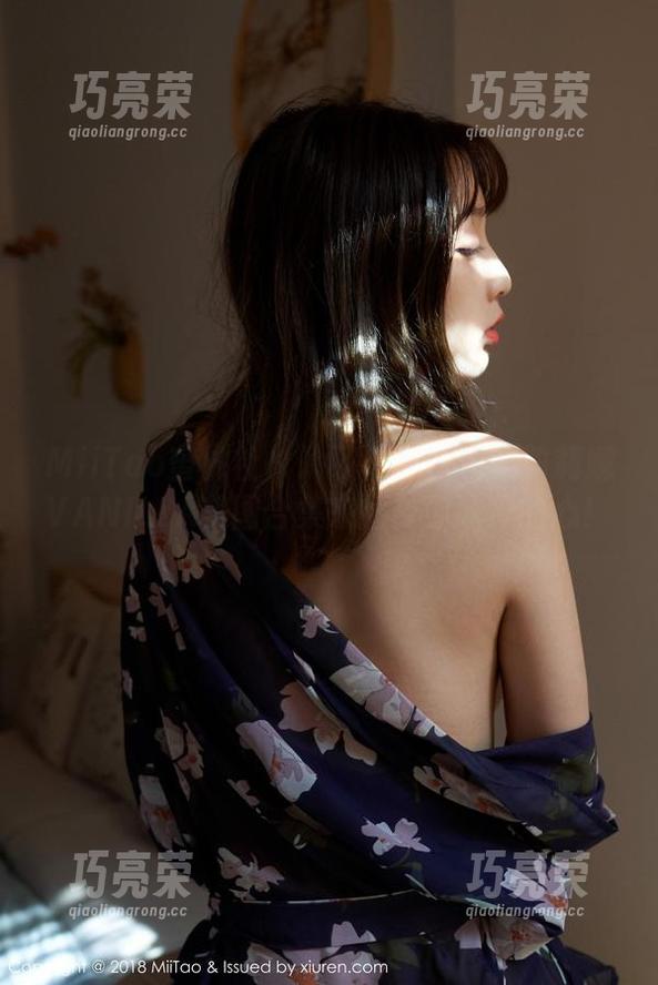 MiiTao蜜桃社-韵莉娜VANILLA MiiTao蜜桃社 - 冷了么?白色的韵莉娜VANILLA美图合集来拯救你冰冷的心!