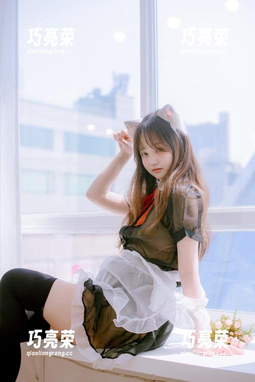 啊，Sia(시아)的[Paranhosu]影集Vol.7最新原图里到底有多少个粉色草？觉得可以开一场展览！