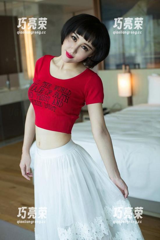 UGirls尤果网-赵伊彤 UGirls尤果网 - 扎心了,天使也能无圣光——赵伊彤的图集走一波!