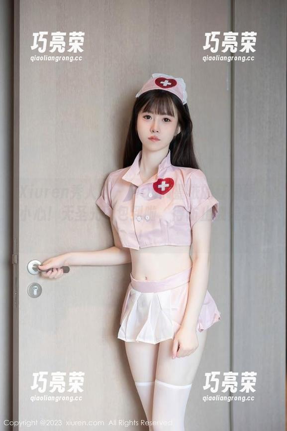 Xiuren秀人网-MOON嘉依 Xiuren秀人网 - MOON嘉依的红裙照:小心!无圣光图包到啦,得防止被美晃到!