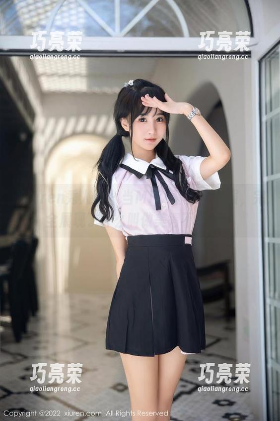 Xiuren秀人网-Miko酱 Xiuren秀人网 - 当Miko酱穿上礼服,完全展现了什么叫做美得不讲理!