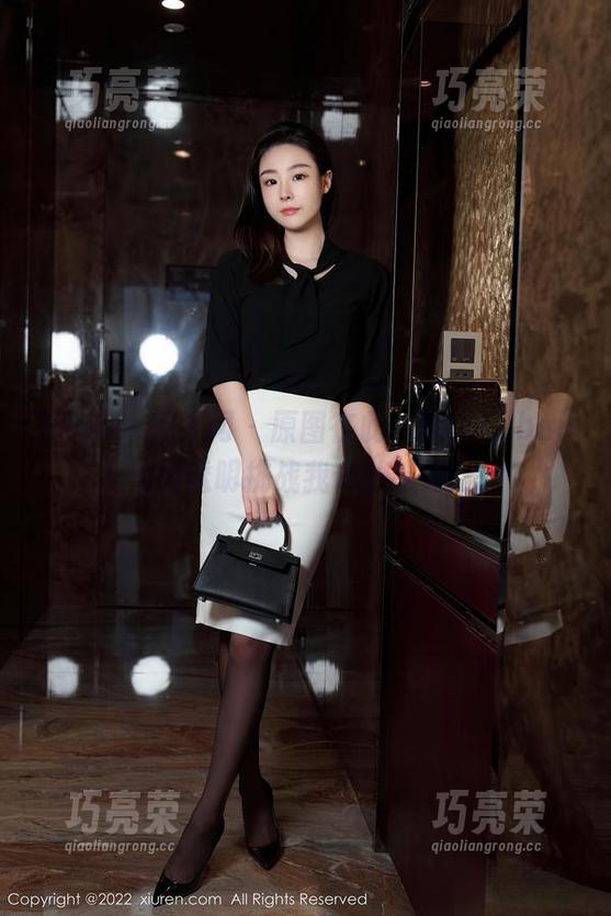 Xiuren秀人网-Suki_baby Xiuren秀人网 - 原图在此,Suki_baby用透明挑战我们的认知!