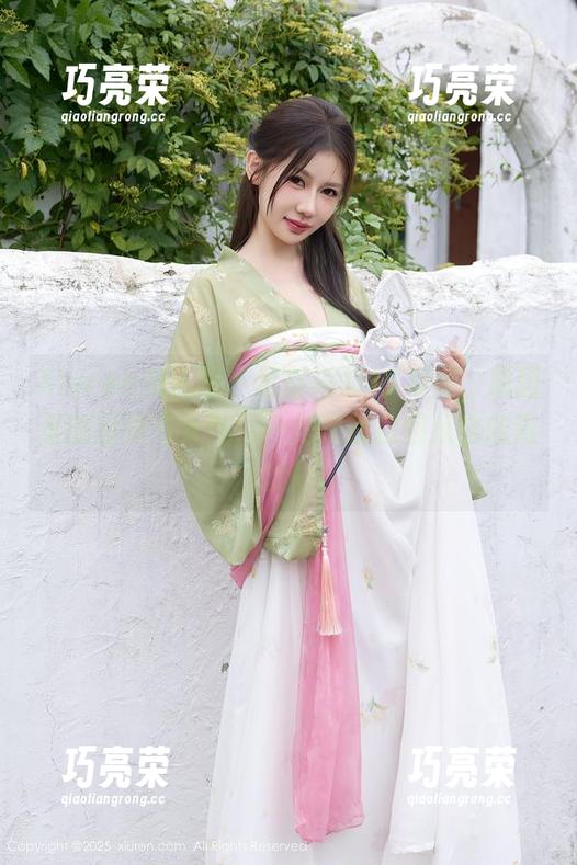 Xiuren秀人网-区静瑶 Xiuren秀人网 - 区静瑶的JK写真,原图里的甜美与大气,一把把我拉回从前的青涩!