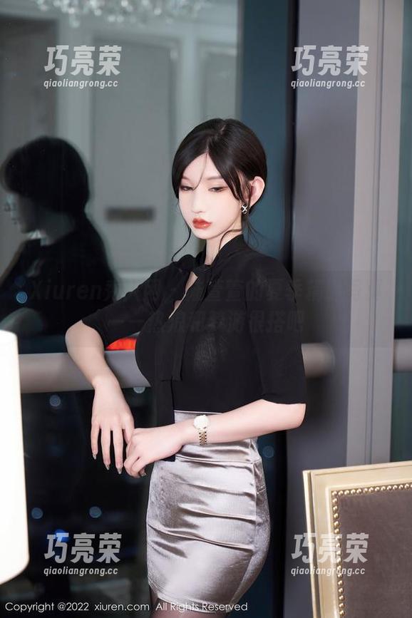 Xiuren秀人网-陆萱萱 Xiuren秀人网 - 陆萱萱的夏季精选写真——热浪和梦游很搭吧