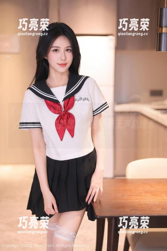 Xiuren秀人网-颜浅浅Cindy Xiuren秀人网 - 夜深人静,颜浅浅Cindy的私房作品把居家间的美悄无声息地点亮。