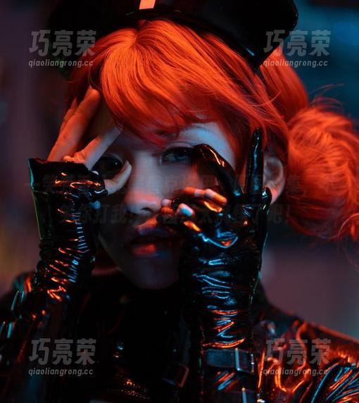 一笑芳香沁 一笑芳香沁携黑兽克洛伊:原图合集,不笑你打我!这画风太搞怪了吧!