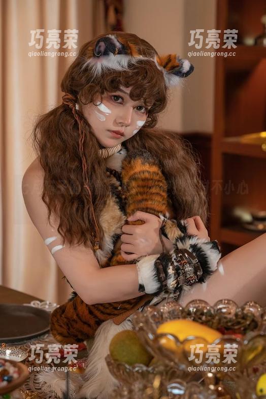 七月喵子 七月喵子的最新美图:天使拍照时不小心变成了恶魔?