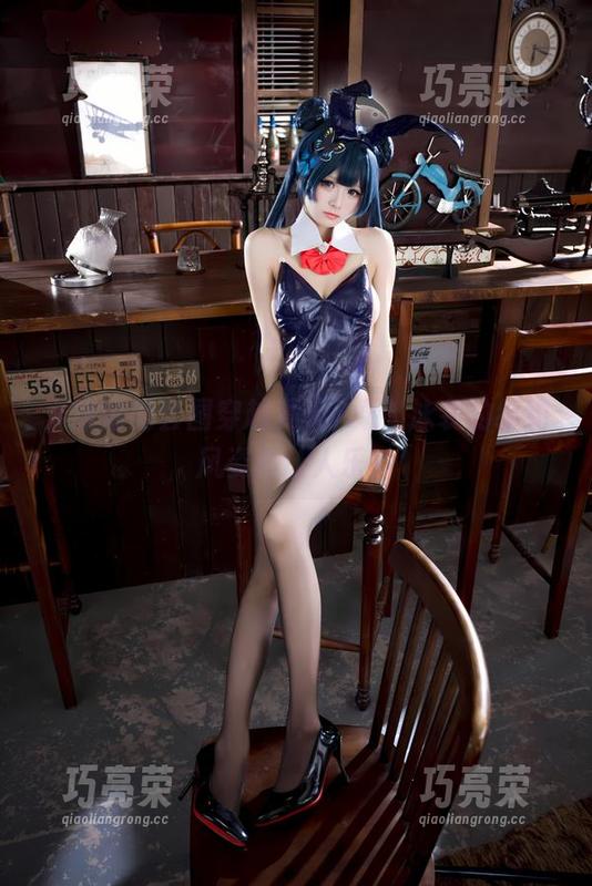 九柒喵 九柒喵的套图穿越夏天,朝凪泳装的绰约风姿真让人乐!