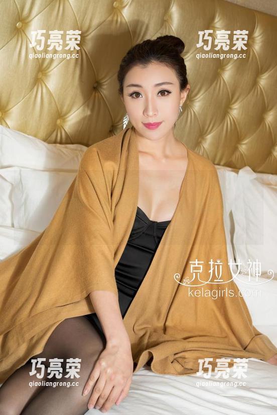 克拉女神 - 打开孟君的图包，清纯之下隐藏的小趣味，收藏还是分享？选择困难症又来了！