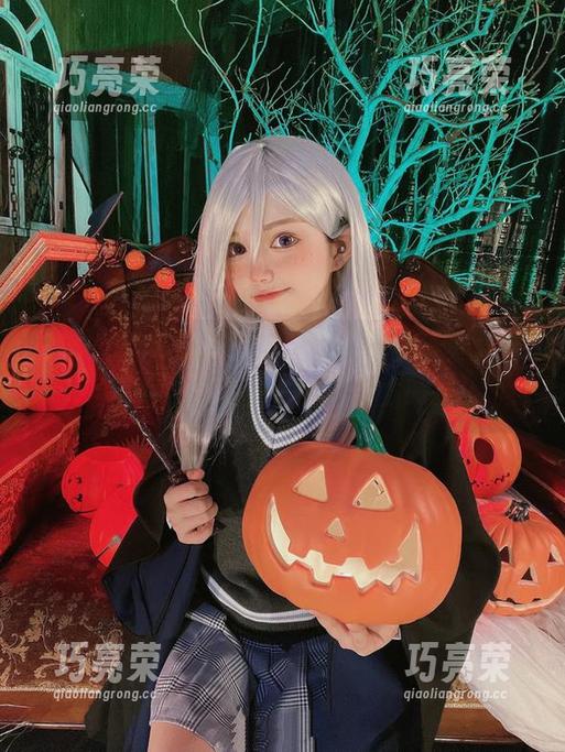 六二二同学 机车少女的姿态,六二二同学的写真下载,真有一种别样的吸引力……