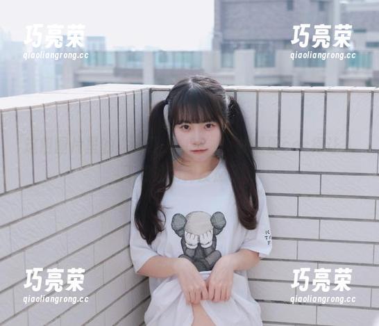 可可小白兔 这组图片里的“可可小白兔”,体操服cos得让人不知该如何反应了。