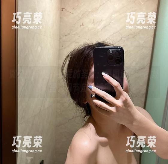 奶雯 微密圈 - 哇!奶雯的圣诞:原图通透,图集里的细节自带滤镜!