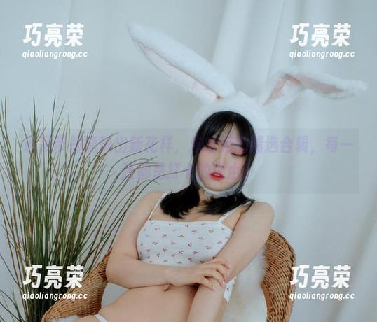 宋哈娜 连吊带都能玩出新花样,宋哈娜的精选合辑,每一张都是打卡的理由?