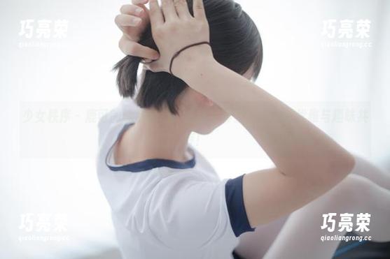 少女秩序-鹿可 少女秩序 - 鹿可的泳装挑战:最新写真集,水中的优雅与趣味共存!