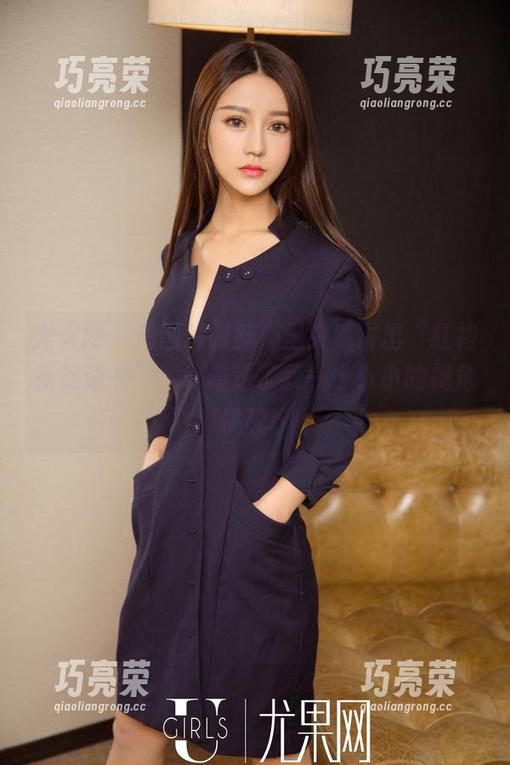 尤果网-叶希 尤果网 - 看图片时脑海里突然冒出“红裙搭配读书”,叶希送了我一份小小的视角挑战。