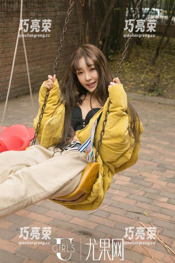 尤果网-松果儿 尤果网 - 松果儿的短裙高清图集,小心引爆你的尺码危机!