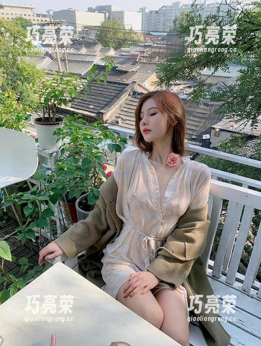 就是阿朱啊 微密圈 - 选一选,就是阿朱啊眼中的女孩们:熟悉又陌生的写真集。