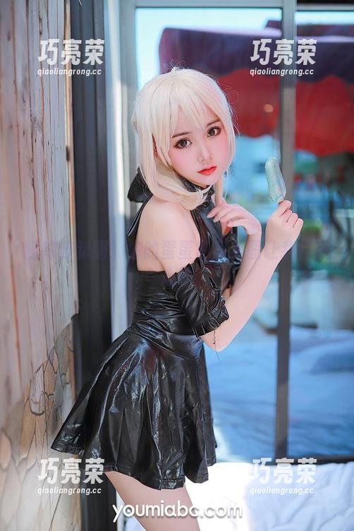 您的蛋蛋 猫娘穿制服!您的蛋蛋私房美图让我怦然心动