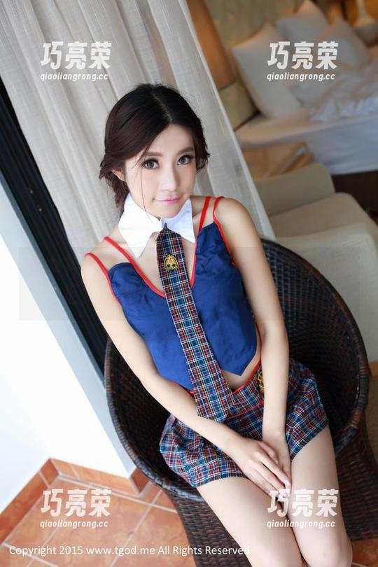 推女神-美昕Yumi 推女神 - 更新图集:美昕Yumi与洁白交汇,脑海里瞬间冒出一团白雾。