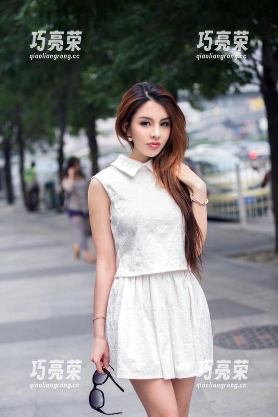 推女郎-杨伊 推女郎 - 杨伊的灰丝合集,更新频率比你期待的还要高!