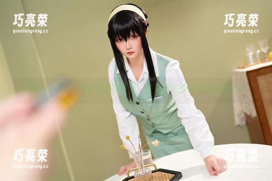 星之迟迟 花间人儿独行,红旗袍的轻舞,星之迟迟美图合集走起来!