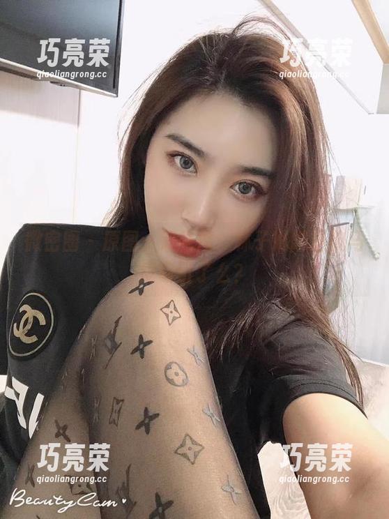 林子琳喵 微密圈 - 原图:双马尾,林子琳喵是被马尾吸引了么?
