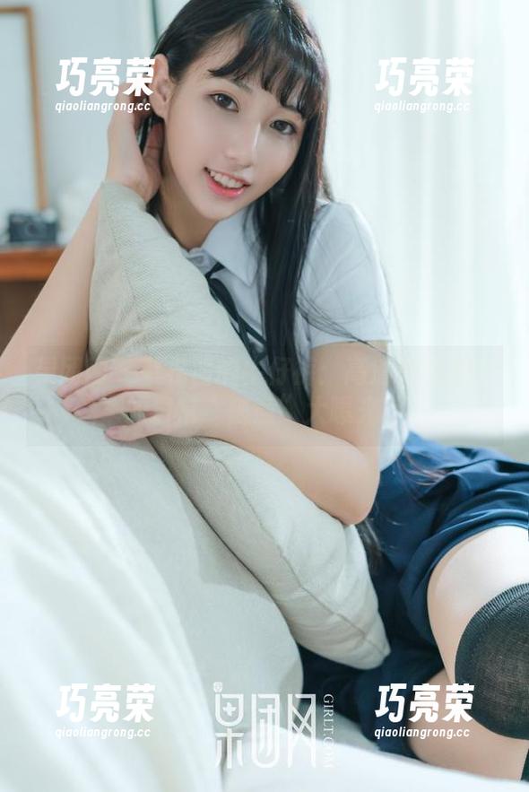 果团网-裴希西 果团网 - 裴希西的牛仔裤:高清写真集中的日常“随意”大曝光!
