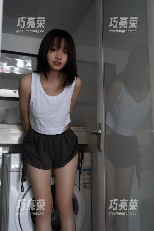 柒柒不可爱 游览柒柒不可爱的浴室刚刚更新,又一次证实“水可以很诱人”。