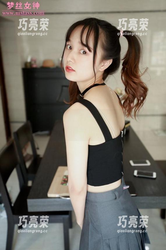 梦丝女神-香萱 梦丝女神 - 香萱的甜心互动,资源是要让你看醉甩?