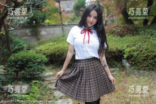 模范学院-NaNa_baby 模范学院 - 免费原图!NaNa_baby的裸足摄影让我想问还有啥更好看的?