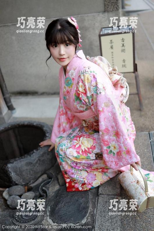 模范学院-lingyu69 模范学院 - 这是透明?同吧?lingyu69好像再玩我欣赏的底线,哈哈,写真图集带你入侵视界