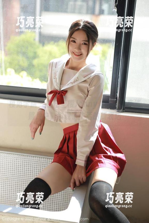 模范学院-任莹樱Jenny 模范学院 - 在任莹樱Jenny体操服的高清照片中,发现了生活的新表达
