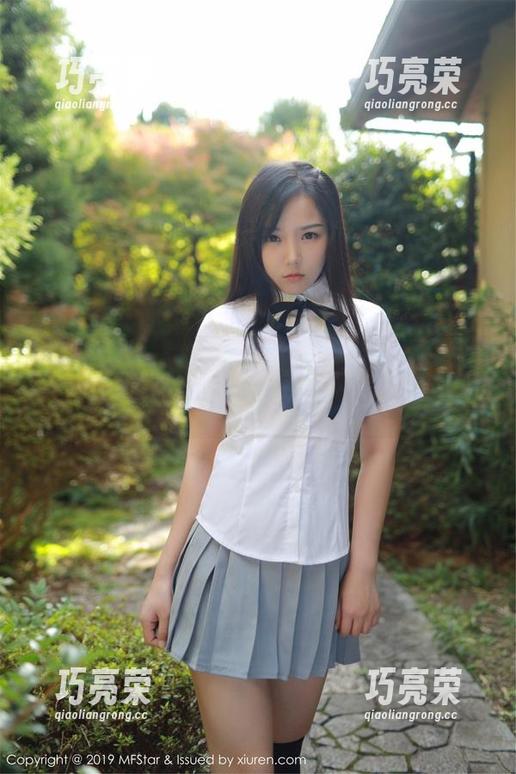 模范学院-唐琪儿Beauty 模范学院 - 在唐琪儿Beauty的美脚原图里流连忘返,更新让我再次失语!