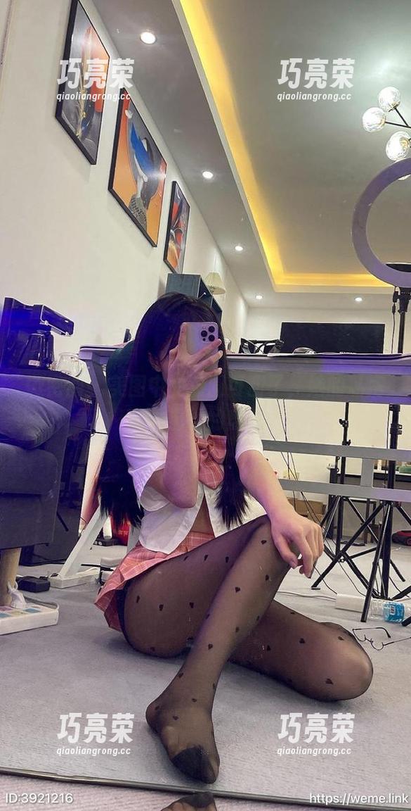 汤圆可甜了 微密圈 - 美图中的汤圆可甜了,她的私房藏着温柔的魔法。