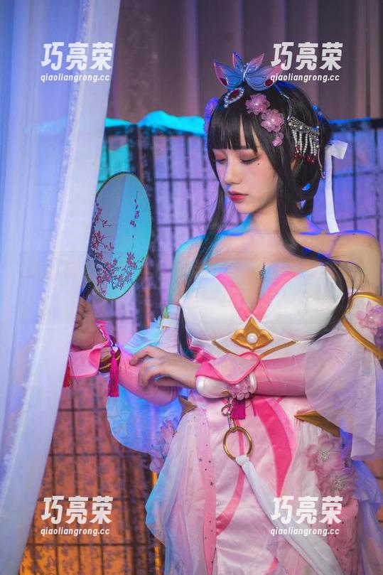 洛丽塔大哥 洛丽塔大哥的圣诞:当无圣光变成最佳调料,作品也是一盘美味?