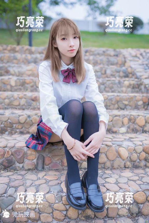 祖木子 哇,白丝少女的活力竟然能冲击这水平,祖木子快来解释原图是咋回事!