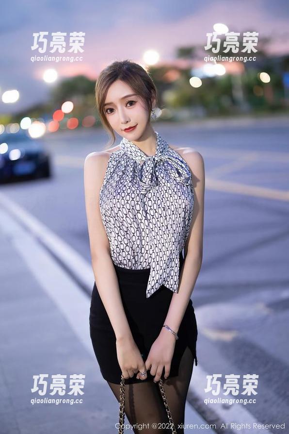 秀人网-CherryBlessU 秀人网 - 睡衣的邪魅魅力,CherryBlessU原图资源让人流连忘返。