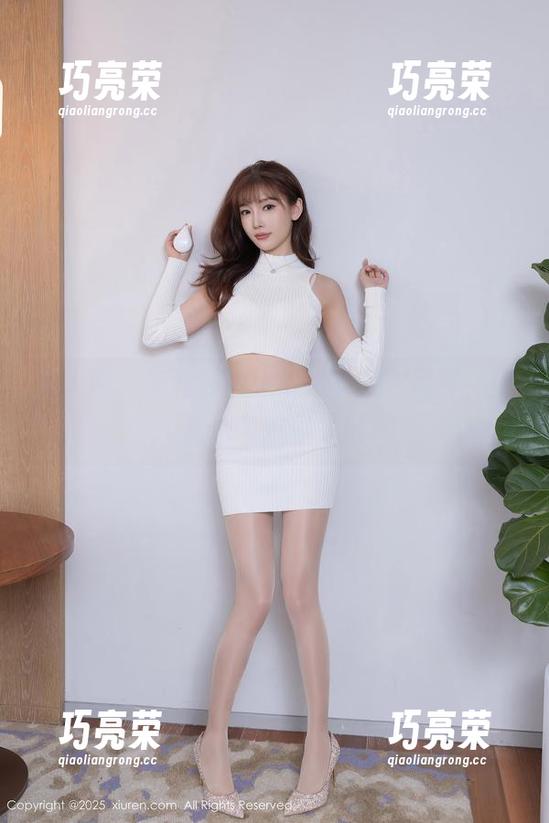 秀人网-李丽莎 秀人网 - 李丽莎和她的“女孩”写真,网盘成了追星圣地