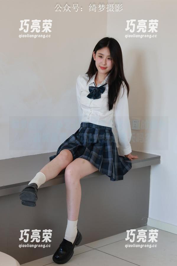 绮梦摄影-小艺 绮梦摄影 - 小艺这组美图里水手服的颜色,我能说看着就让人想起夏天吗?