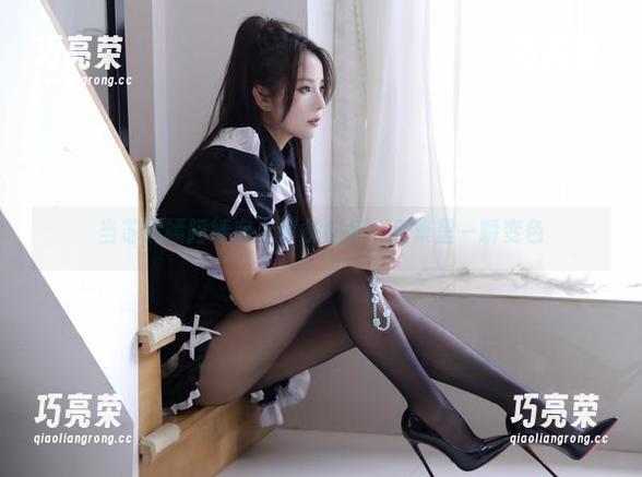 苏嫣嫣阿姨 当苏嫣嫣阿姨穿上那条白裙,全集里一瞬变色
