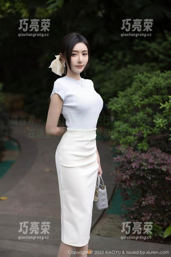 语画界-小热巴 语画界 - 必须自夸!小热巴的长腿旅拍全在这里,快来看原图和图集吧!