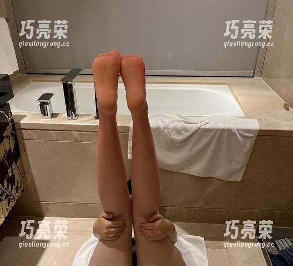 迷人的五姨太 微密圈 - 最新分享来了,迷人的五姨太的风格,血滴子见了也得偏避三分