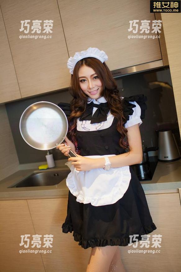 青豆客-王婉悠Queen 青豆客 - 厨房里的女神,王婉悠Queen高清写真,居然还有这种玩法?