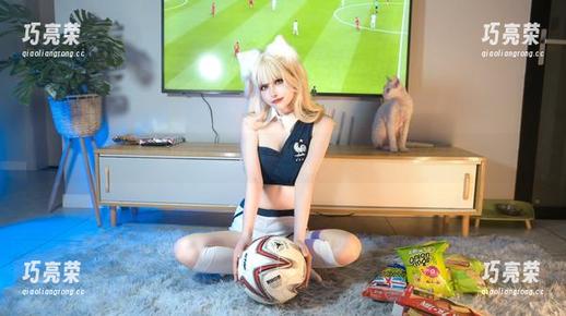 鹿八岁baby 鹿八岁baby驾到:高跟鞋穿出新高度!美图看这里~