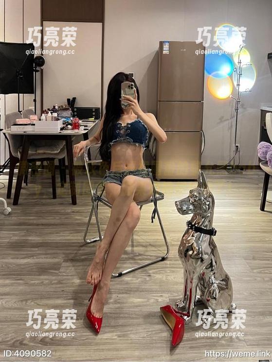 黎允熙baby 微密圈 - 被灰色后妈裙圈粉的黎允熙baby,定制图集,腰果奶奶都快追了!